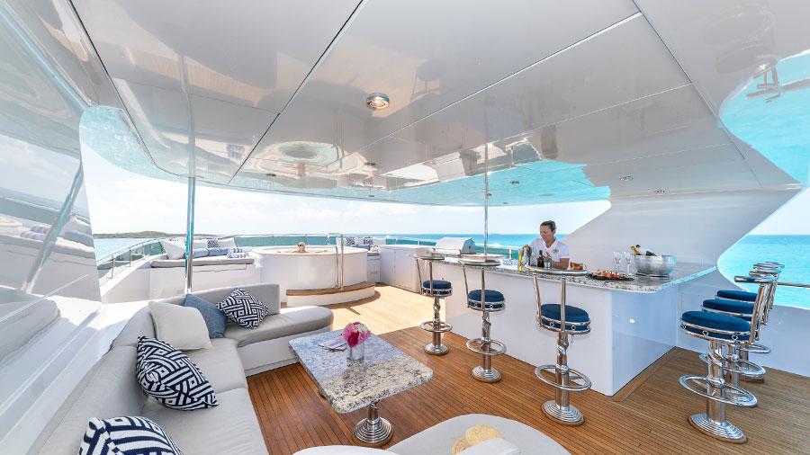 103-Johnson-LORAX-Luxury-Yacht-Charter-flybridge 157-Christensen-Mi-Amore-luxury-yacht-charter-sundeck-(900px)