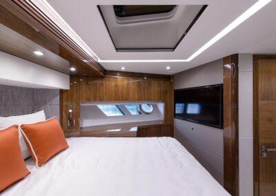 75-Sunseeker-Golden-Ours-luxury-yacht-charter-20